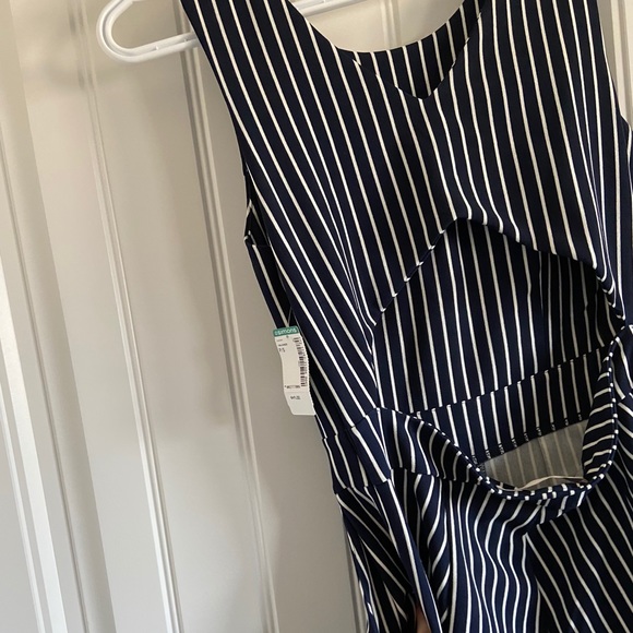 NWT- Twik jumpsuit - Picture 6 of 7